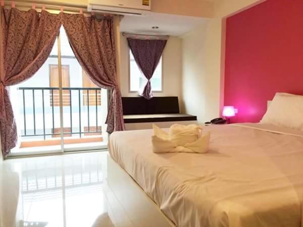 Sixty Star Love Place Hotel Бангкок Экстерьер фото